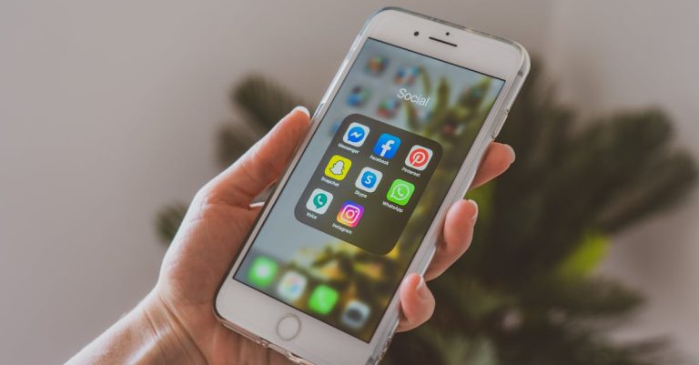 obtenez de l'aide rapide et efficace avec le support snapchat. résolvez vos problèmes, découvrez des astuces et contactez l'assistance officielle pour une expérience optimale.