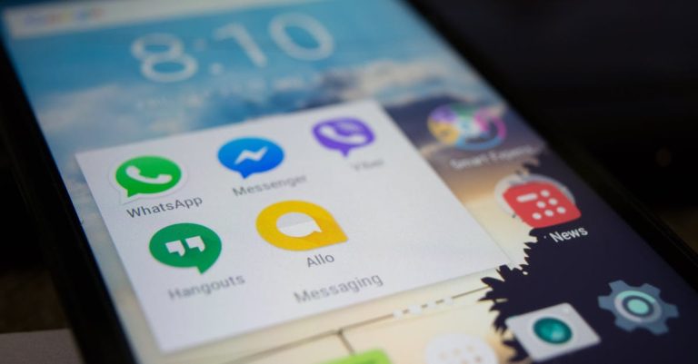 découvrez whatsapp, l'application de messagerie instantanée gratuite qui permet d'envoyer des messages, passer des appels et partager des fichiers facilement avec vos contacts partout dans le monde.