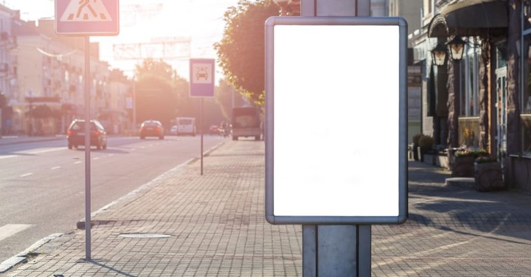 découvrez notre agence de publicité spécialisée dans la création de campagnes innovantes et efficaces pour booster la visibilité de votre marque.