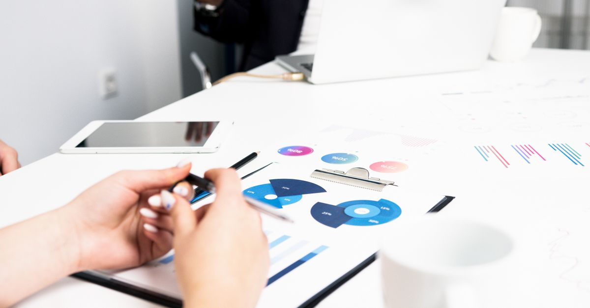 découvrez nos services de consultant en marketing pour développer votre stratégie, augmenter votre visibilité et maximiser vos performances commerciales.