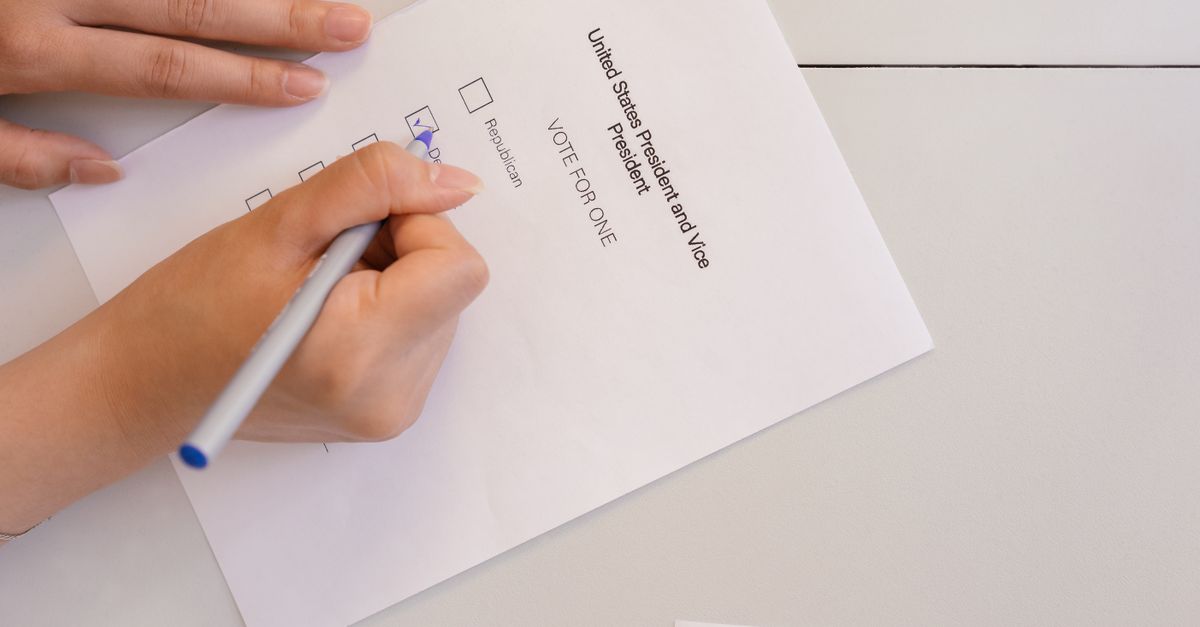 créez facilement un sondage sur messenger pour recueillir rapidement l'avis de vos amis et contacts.