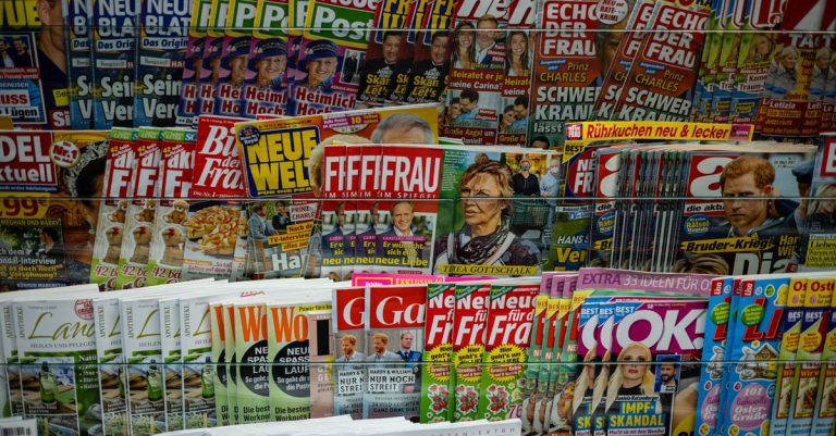 création de contenu éditorial captivant pour attirer et fidéliser votre audience avec des textes innovants et percutants.