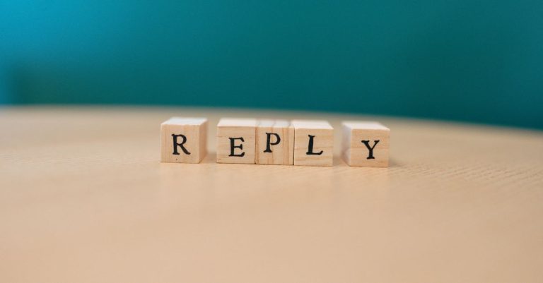 apprenez à répondre efficacement aux avis négatifs pour améliorer la réputation de votre entreprise et satisfaire vos clients.