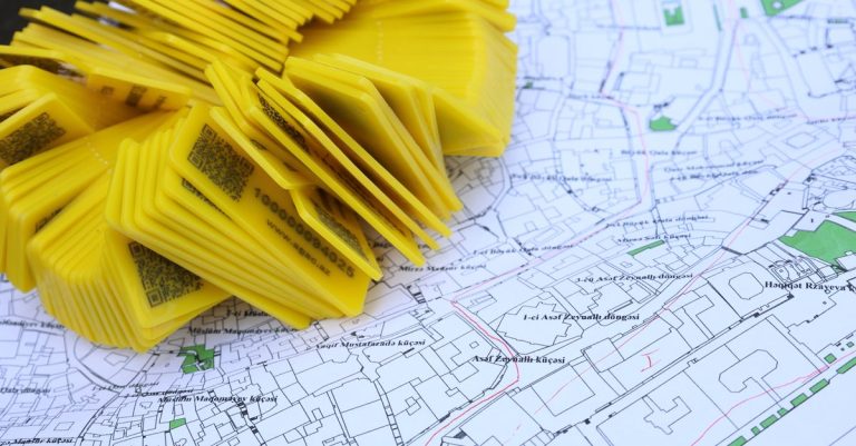 consultant en géospatial spécialisé dans l'analyse, la visualisation et l'interprétation des données géographiques pour soutenir la prise de décision stratégique.